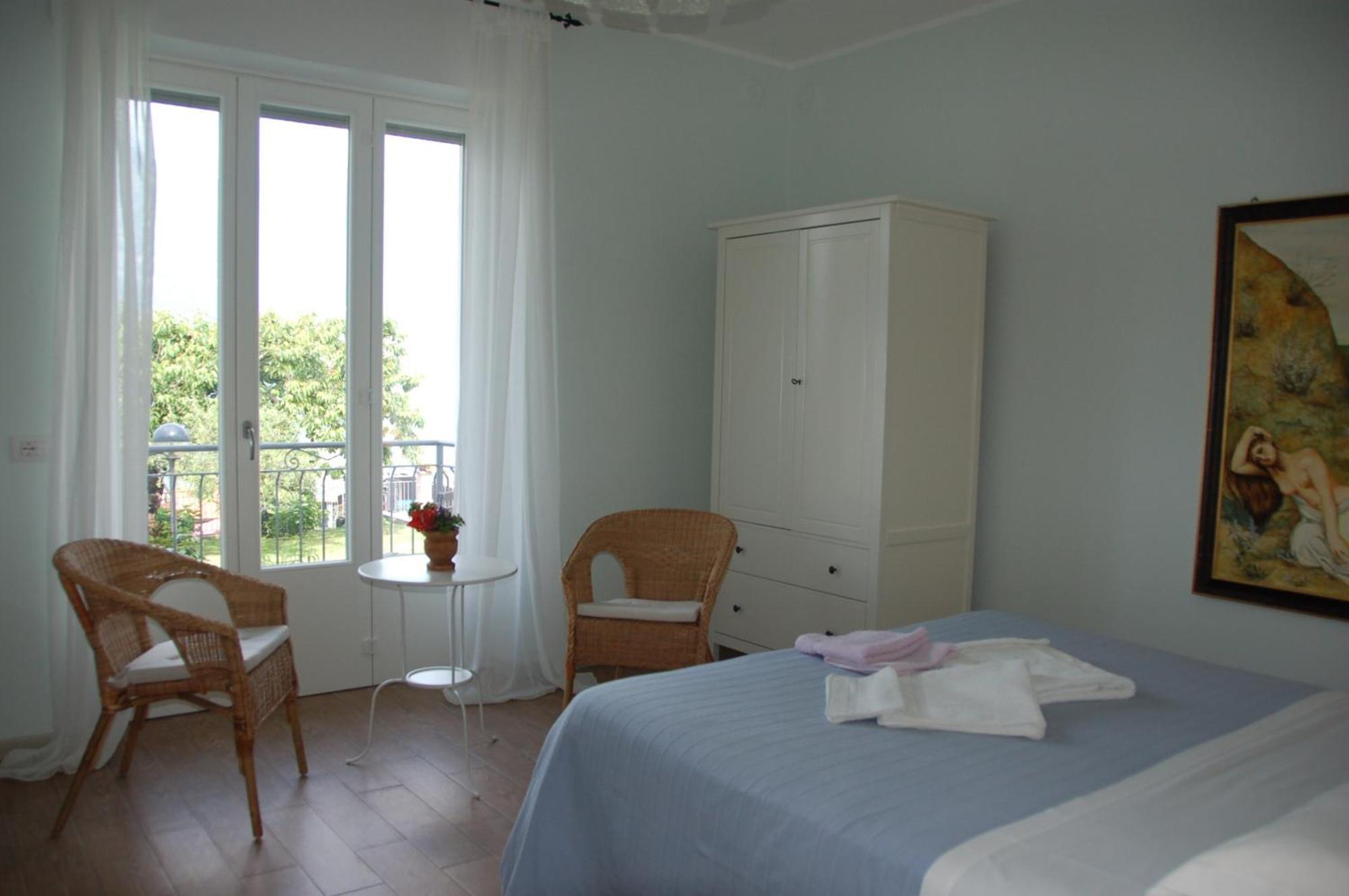 B&B Cherry En Rose Lezzeno Kültér fotó