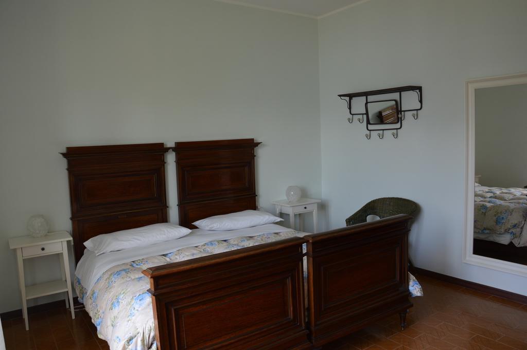 B&B Cherry En Rose Lezzeno Kültér fotó